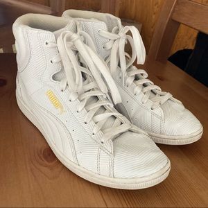 Puma Vikky Mid Deboss Triple White Sneakers